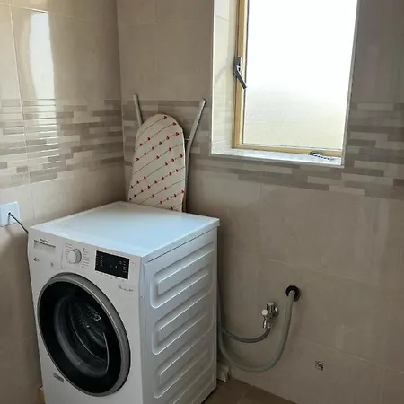 With Shared Bathroom * Слима